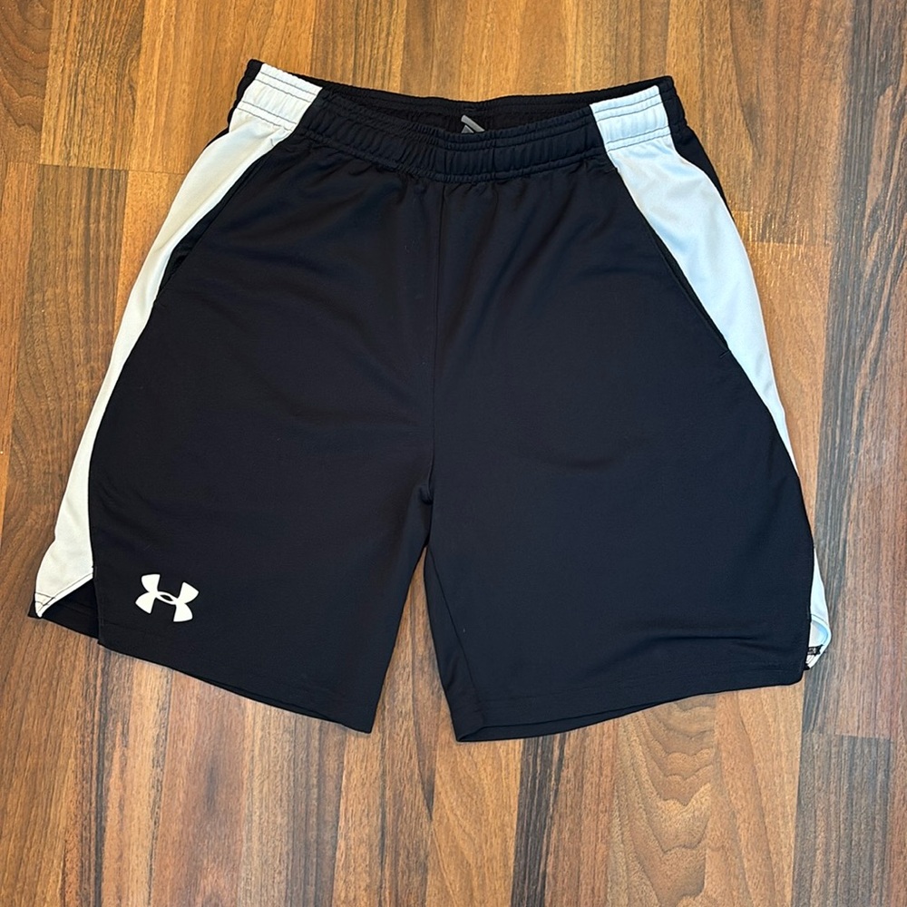 Under Armour shorts Youth Large